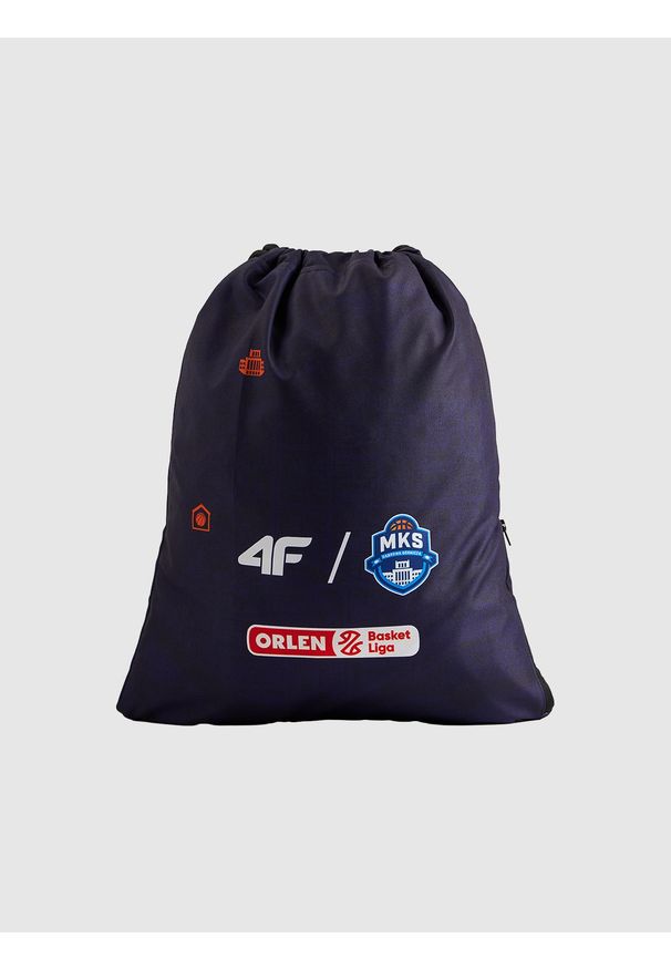 4f - 4F Plecak-worek 4F x MKS Dąbrowa Górnicza 2025/26 - granatowy Uniwersalny. Kolor: niebieski. Wzór: nadruk. Styl: casual, sportowy