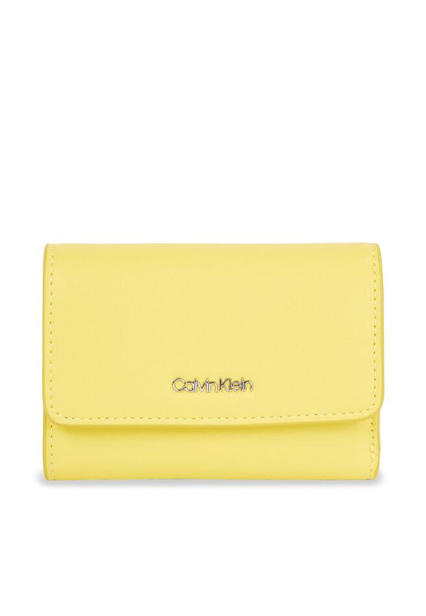Mały Portfel Damski Calvin Klein. Kolor: żółty