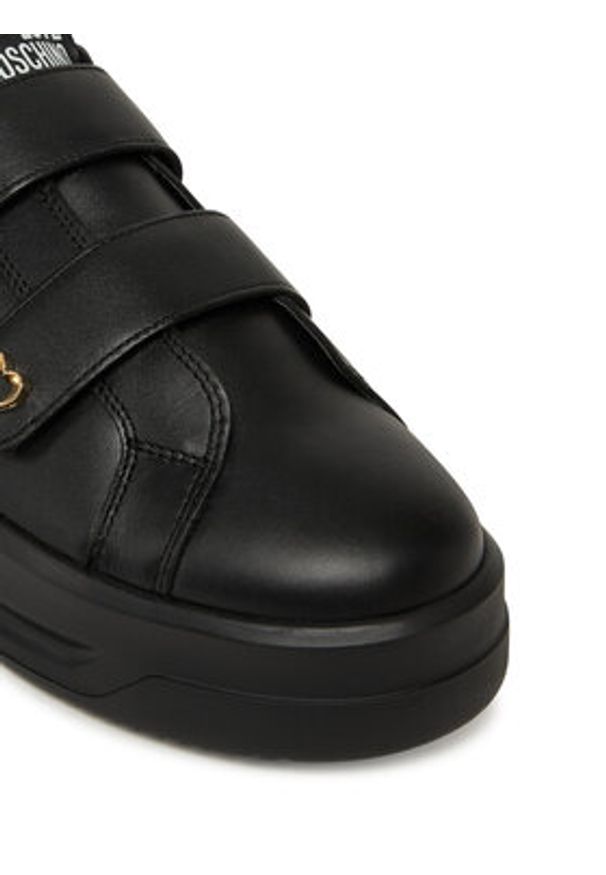 Love Moschino - LOVE MOSCHINO Sneakersy JA15325G0NIA600A Czarny. Kolor: czarny. Materiał: skóra