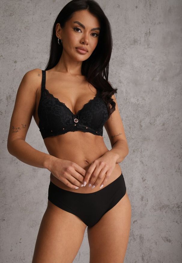 Renee - Czarny Biustonosz z Koronką i Funkcją Push Up Wifia. Kolor: czarny. Materiał: koronka. Rodzaj stanika: push-up. Wzór: koronka