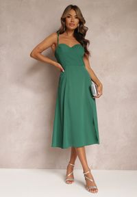 Renee - Zielona Rozkloszowana Sukienka Midi z Rozcięciem na Ramiączkach Josine. Kolor: zielony. Długość rękawa: na ramiączkach. Wzór: aplikacja. Długość: midi #1