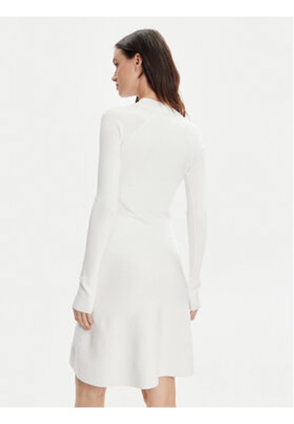 Max Mara Leisure Sukienka dzianinowa Pireo 2416321017 Biały Regular Fit. Kolor: biały. Materiał: wiskoza