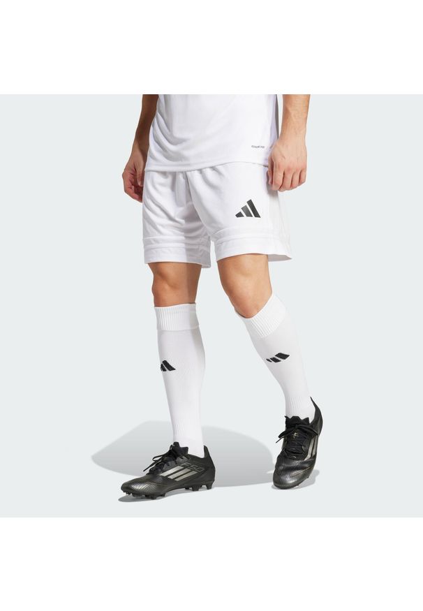 Adidas - Szorty Squadra 25. Kolor: biały, wielokolorowy, czarny. Materiał: materiał