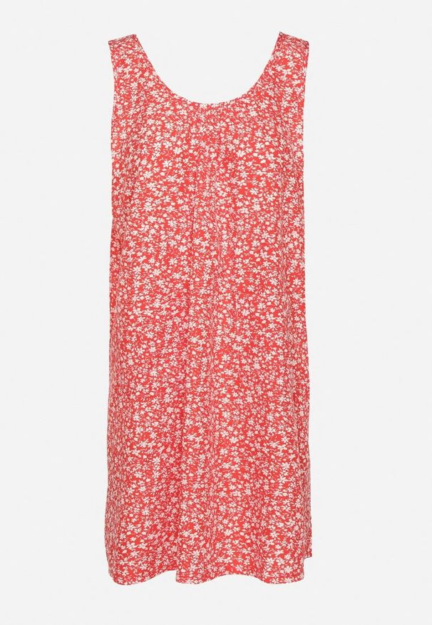 Born2be - Czerwona Sukienka w Kwiaty o Rozkloszowanym Kroju na Szerokich Ramiączkach Folarelle. Okazja: na co dzień. Kolor: czerwony. Długość rękawa: na ramiączkach. Wzór: kwiaty. Sezon: lato. Typ sukienki: rozkloszowane, proste. Styl: casual, elegancki