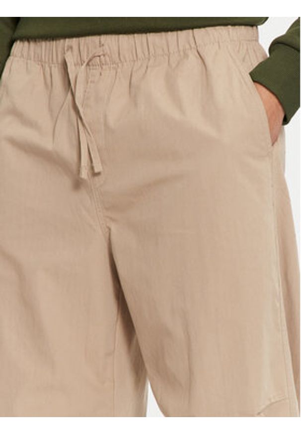 Jack & Jones Spodnie materiałowe Parachute 12260931 Beżowy Loose Fit. Kolor: beżowy. Materiał: bawełna