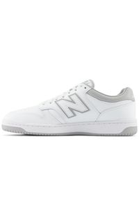 Buty unisex New Balance BB480LGM – białe. Okazja: na co dzień. Kolor: biały. Materiał: skóra, dresówka, materiał, syntetyk. Szerokość cholewki: normalna. Sport: turystyka piesza #4