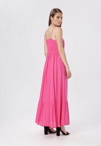 Born2be - Fuksjowa Sukienka Criathyia. Kolor: różowy. Materiał: koronka. Długość rękawa: na ramiączkach. Wzór: ażurowy, aplikacja, koronka. Długość: midi