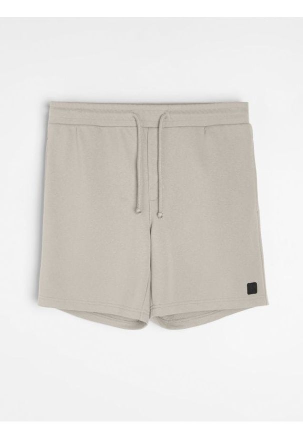Sinsay - Szorty dresowe z wiązaniem - kremowy. Kolor: kremowy. Materiał: dresówka