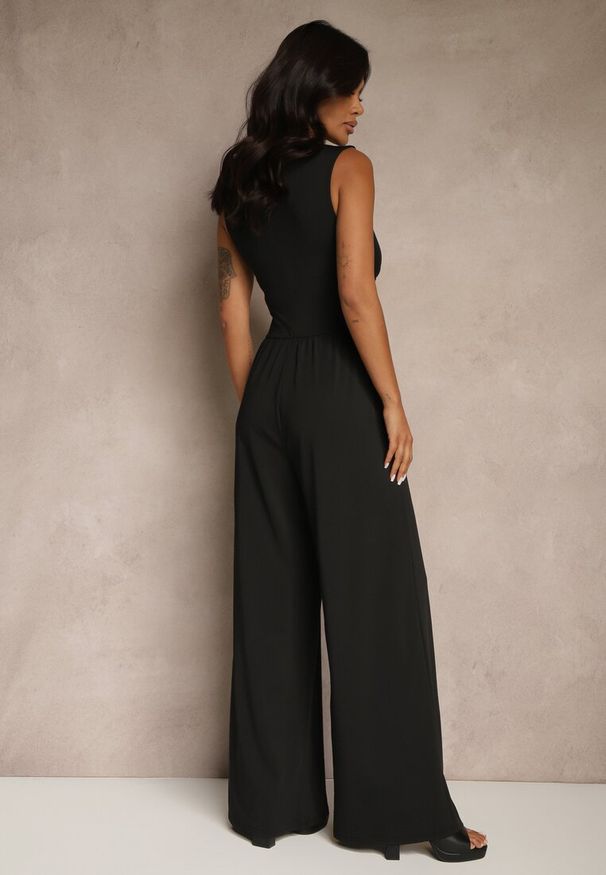 Renee - Czarny Taliowany Kombinezon Wide Leg z Wiskozą Baniselia. Okazja: na co dzień. Kolor: czarny. Materiał: wiskoza. Styl: elegancki, casual