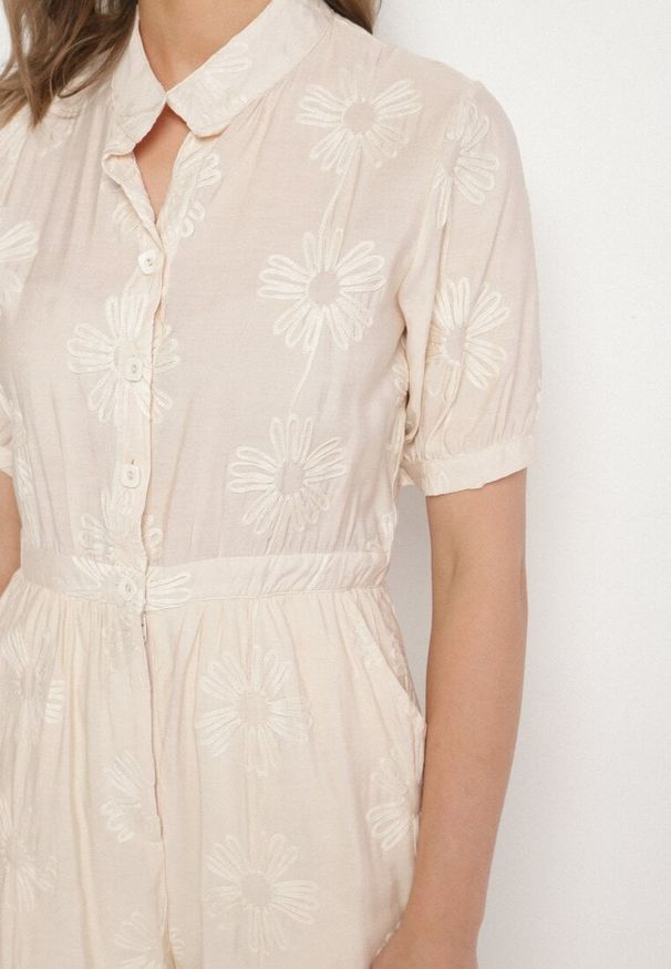 Born2be - Beżowy Wiskozowy Kombinezon o Koszulowym Kroju z Krótkim Rękawem i Kieszeniami Milaviela. Okazja: na co dzień. Kolor: beżowy. Materiał: wiskoza. Długość rękawa: krótki rękaw. Długość: krótkie. Styl: casual, elegancki, klasyczny