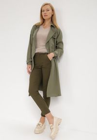 Born2be - Jasnobeżowy Sweter Wełniany Panaris. Typ kołnierza: dekolt w serek. Kolekcja: plus size. Kolor: beżowy. Materiał: wełna. Styl: klasyczny #4
