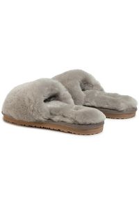 Mou Klapki Sheepskin Fur Slide Slipper FW161001L Szary. Kolor: szary. Materiał: skóra #8