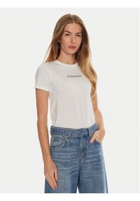Guess Jeans T-Shirt W4YI01 J1314 Biały Slim Fit. Kolor: biały. Materiał: bawełna #1