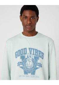 Wrangler - WRANGLER VARSITY MĘSKA BLUZA KLASYCZNA LOGO NADRUK CREW SURF W6G9I3X6U 112331912. Wzór: nadruk. Styl: klasyczny #4