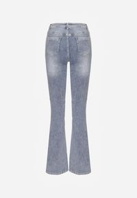 Renee - Niebieskie Klasyczne Jeansy Flare Regular Waist Neliovia. Okazja: na co dzień. Kolor: niebieski. Wzór: aplikacja. Styl: klasyczny #5