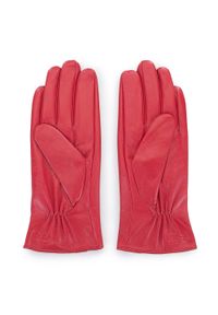 Wittchen - Damskie rękawiczki skórzane z guzikami czerwone. Kolor: czerwony. Materiał: skóra. Wzór: aplikacja. Sezon: zima. Styl: klasyczny, elegancki