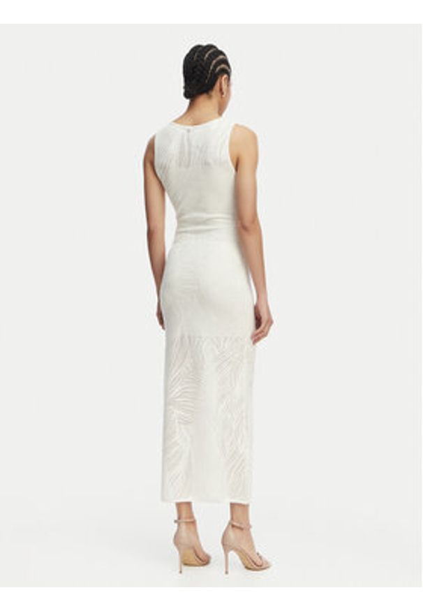 Guess Sukienka codzienna W6GKAX Z0981 Kremowy Slim Fit. Okazja: na co dzień. Kolor: kremowy. Materiał: wiskoza. Typ sukienki: proste. Styl: casual