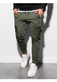 Ombre Clothing - Spodnie męskie dresowe joggery P917 - khaki - XXL. Kolor: brązowy. Materiał: dresówka. Wzór: gładki