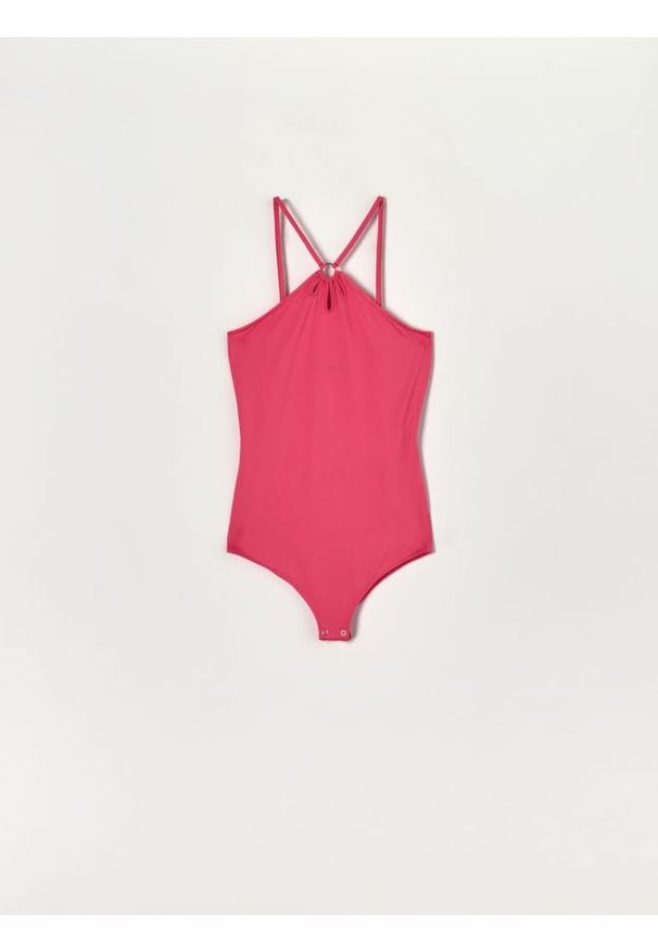 Sinsay - Body na ramiączkach z marszczeniem i ozdobnym kółkiem - różowy. Kolor: różowy. Materiał: włókno. Długość rękawa: na ramiączkach