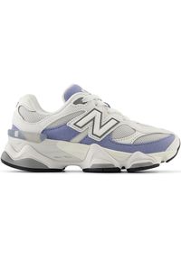 Buty dziecięce New Balance PC9060BL – fioletowe. Okazja: na uczelnię, na co dzień. Kolor: fioletowy. Materiał: materiał, syntetyk, guma. Szerokość cholewki: normalna. Sport: turystyka piesza