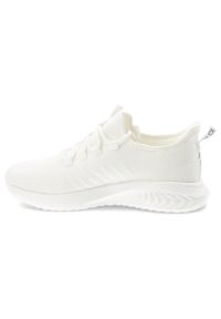 Big-Star - Sneakersy męskie Big Star, cholewka z materiału tekstylnego o oddychającej strukturze elastyczne sznurowanie na płaskiej podeszwie, białe, UU174004. Zapięcie: sznurówki. Kolor: biały. Materiał: materiał. Szerokość cholewki: normalna. Obcas: na płaskiej podeszwie #6