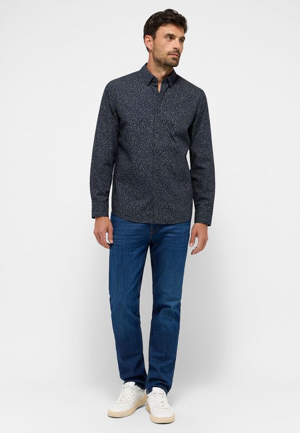 Mustang - Męska Koszula MUSTANG Elmore Allover Print on Dark Blue 1015906 12673. Wzór: nadruk