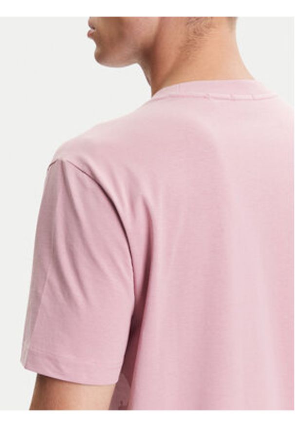 BOSS T-Shirt 50506373 Różowy Regular Fit. Kolor: różowy. Materiał: bawełna
