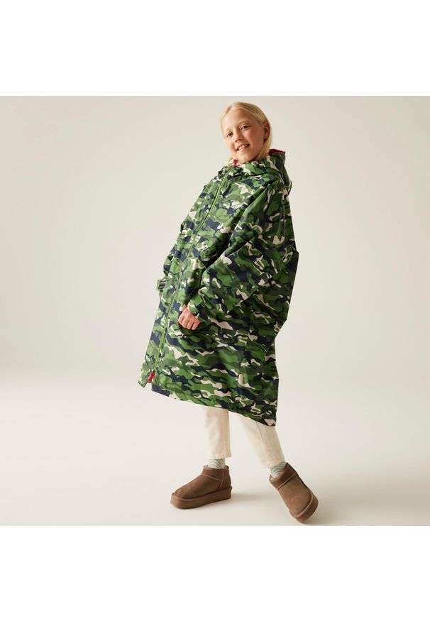 Regatta - Dziecięcy wodoodporny szlafrok do przewijania. Kolor: zielony, brązowy, różowy, wielokolorowy. Materiał: tkanina