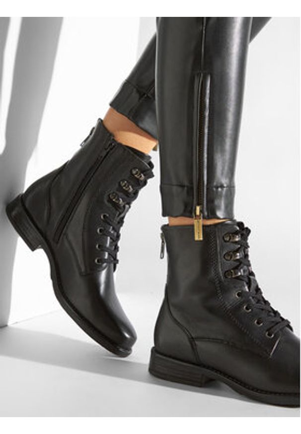 Lasocki Trzewiki WI16-ALBA3-08 Czarny. Kolor: czarny. Materiał: skóra