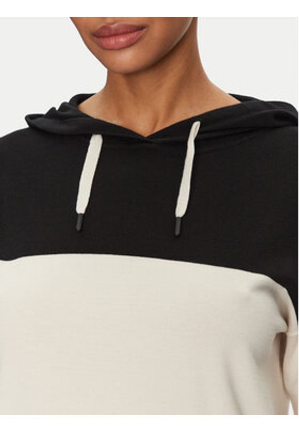 Olsen Sweter 11004535 Écru Regular Fit. Materiał: wiskoza