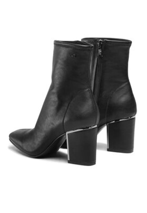 DKNY Botki Cavale K3214434 Czarny. Kolor: czarny. Materiał: skóra