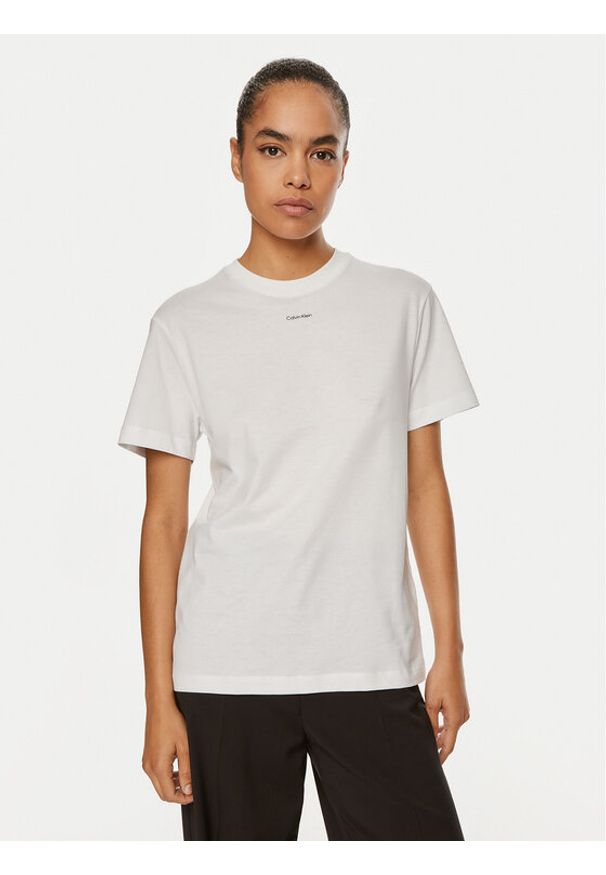 Calvin Klein T-Shirt Nano Logo K20K207519 Biały Regular Fit. Kolor: biały. Materiał: bawełna