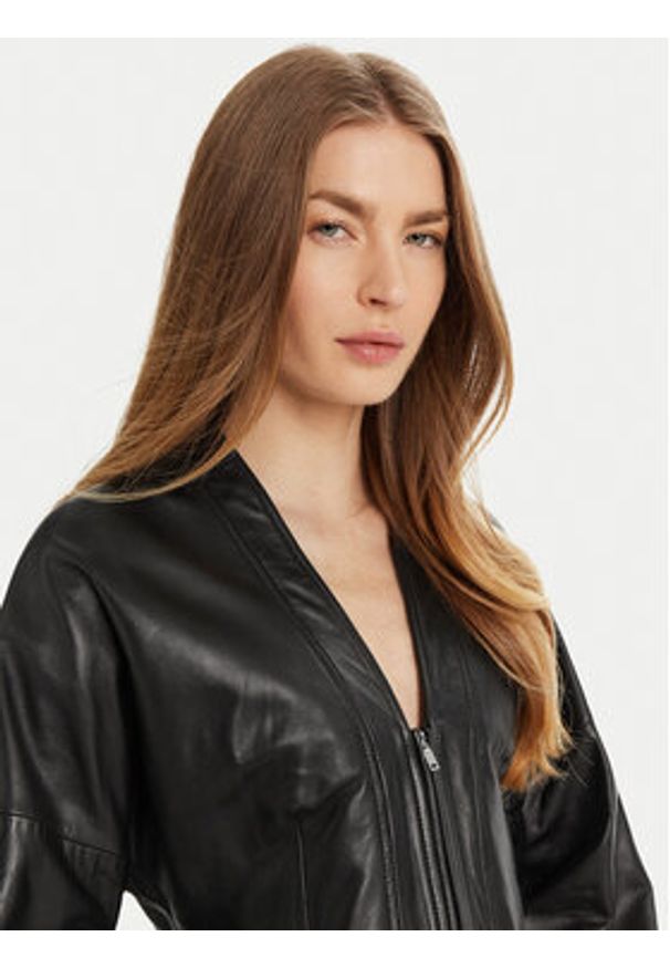 Marella Kurtka skórzana Daily 2513441041 Czarny Regular Fit. Kolor: czarny. Materiał: skóra