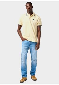 Wrangler - MESKA KOSZULKA WRANGLER POLO SHIRT BANANA CREPE 112362826. Typ kołnierza: polo #2