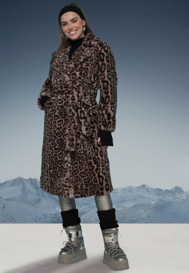 Born2be - Brązowy Płaszcz w Panterkę Futerko Ozdobiony Paskiem Delmarea. Okazja: na co dzień. Kolor: brązowy. Materiał: futro. Wzór: aplikacja, motyw zwierzęcy. Sezon: zima, jesień. Styl: klasyczny, casual, elegancki