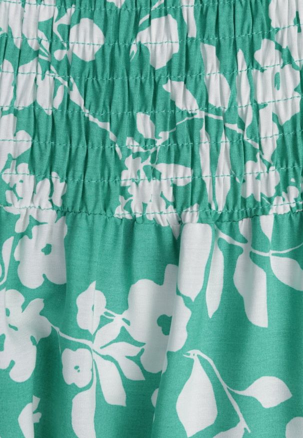 Born2be - Zielona Kwiecista Sukienka Hiszpanka Maxi z Marszczonymi Gumkami Ebothia. Typ kołnierza: dekolt hiszpanka. Kolor: zielony. Długość: maxi