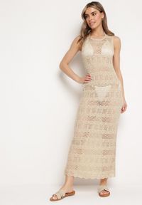 Born2be - Beżowa Dopasowana Sukienka z Ażurowego Materiału Wykończona Metaliczną Nitką Trinesa. Okazja: na ślub cywilny, na co dzień, na imprezę, na wesele. Kolor: beżowy. Materiał: materiał. Wzór: ażurowy. Typ sukienki: proste. Styl: casual, elegancki #2