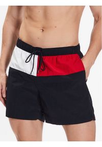 TOMMY HILFIGER - Tommy Hilfiger Szorty kąpielowe UM0UM02744 Granatowy Regular Fit. Kolor: niebieski. Materiał: syntetyk