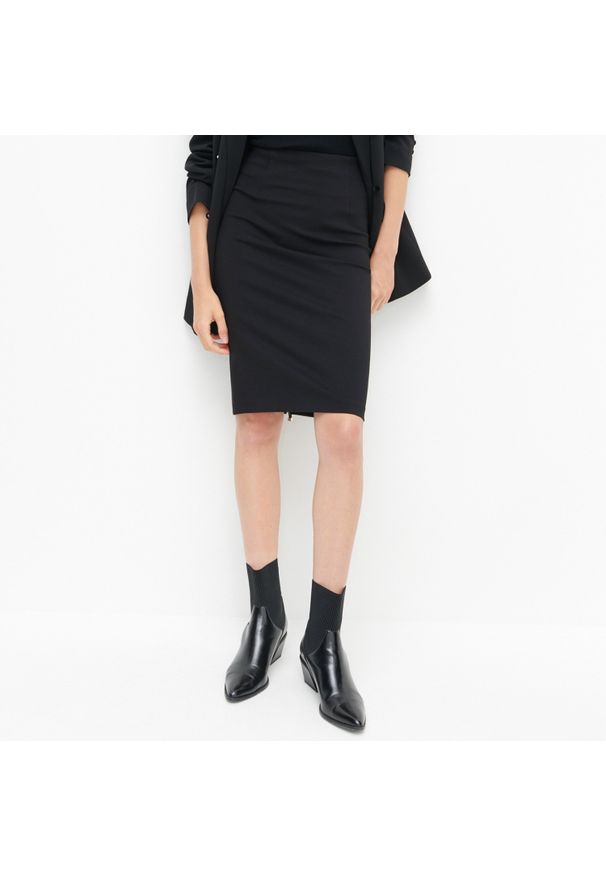 Reserved - Dzianinowa spódnica - Czarny. Kolor: czarny. Materiał: dzianina