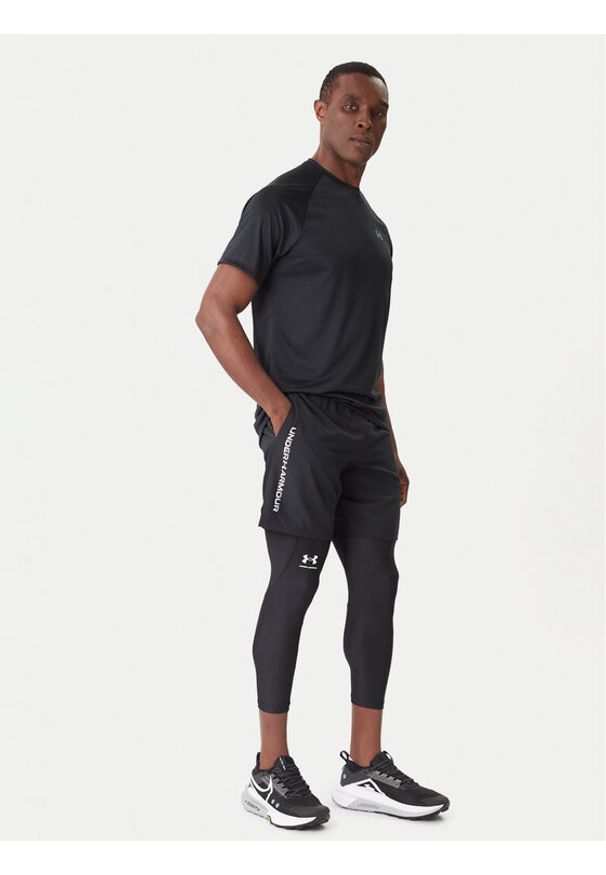 Under Armour Legginsy HeatGear® 1361588 Czarny Slim Fit. Kolor: czarny. Materiał: syntetyk