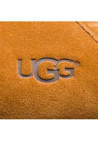 Ugg Kapcie M Scuff 1101111 Brązowy. Kolor: brązowy. Materiał: skóra