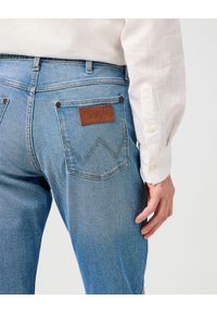 Wrangler - WRANGLER MĘSKIE SPODNIE JEANSOWE WRANGLER GREENSBORO COWBOY HAZE 112364420 #4