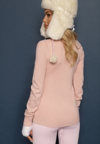 Renee - Jasnoróżowy Sweter w Klasycznym Stylu z Dekoltem w Serek Feliriel. Okazja: na co dzień. Typ kołnierza: dekolt w serek. Kolor: różowy. Materiał: jeans. Wzór: aplikacja. Styl: klasyczny #4