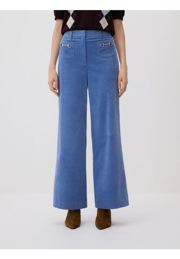 Reserved - Sztruksowe spodnie z kieszeniami - jasnoniebieski. Kolor: niebieski. Materiał: sztruks