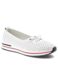 Półbuty damskie S.Barski, cholewka ze skóry naturalnej gładkiej z perforacją wsuwany fason dekoracyjna kokardka zaokrąglony nosek kontrastowe wstawki. Kolor: biały. Materiał: skóra. Szerokość cholewki: normalna. Wzór: gładki #5