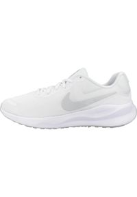 Buty do biegania męskie Nike Revolution 7. Zapięcie: sznurówki. Kolor: biały, wielokolorowy, beżowy. Materiał: guma, syntetyk, tkanina, materiał. Szerokość cholewki: normalna. Model: Nike Revolution. Sport: bieganie