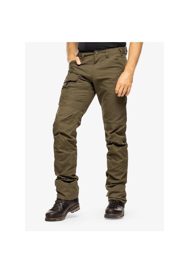 Fjällräven - Spodnie męskie Fjallraven Nils Trousers. Kolor: zielony. Sezon: lato. Sport: turystyka piesza