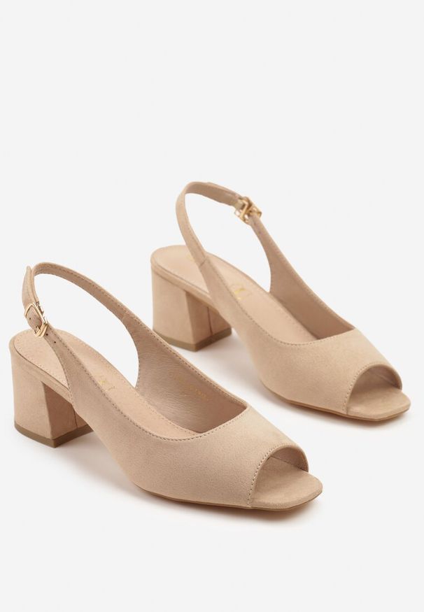 Renee - Beżowe Sandały Vices na Słupku z Wkładką ze Skóry Naturalnej Nellisse. Okazja: na co dzień. Zapięcie: sprzączka. Kolor: beżowy. Materiał: skóra. Sezon: lato. Obcas: na słupku. Styl: casual, elegancki