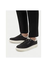 Sneakersy Armani Exchange. Kolor: czarny #1