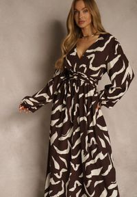 Renee - Brązowa Sukienka z Wiskozą o Rozkloszowanym Kroju Netiva. Okazja: na spacer. Kolor: brązowy. Materiał: wiskoza. Sezon: wiosna, jesień. Styl: elegancki #5